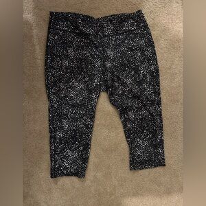 Black and White Patterned Leggings